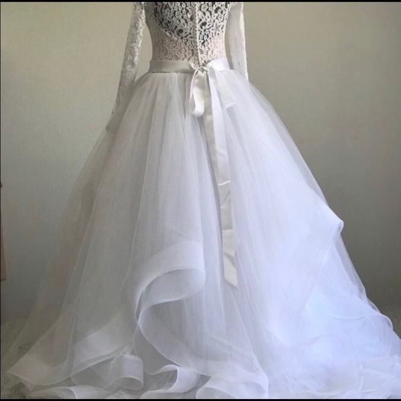 Custom made wedding gown - never worn - Picture 3 of 3